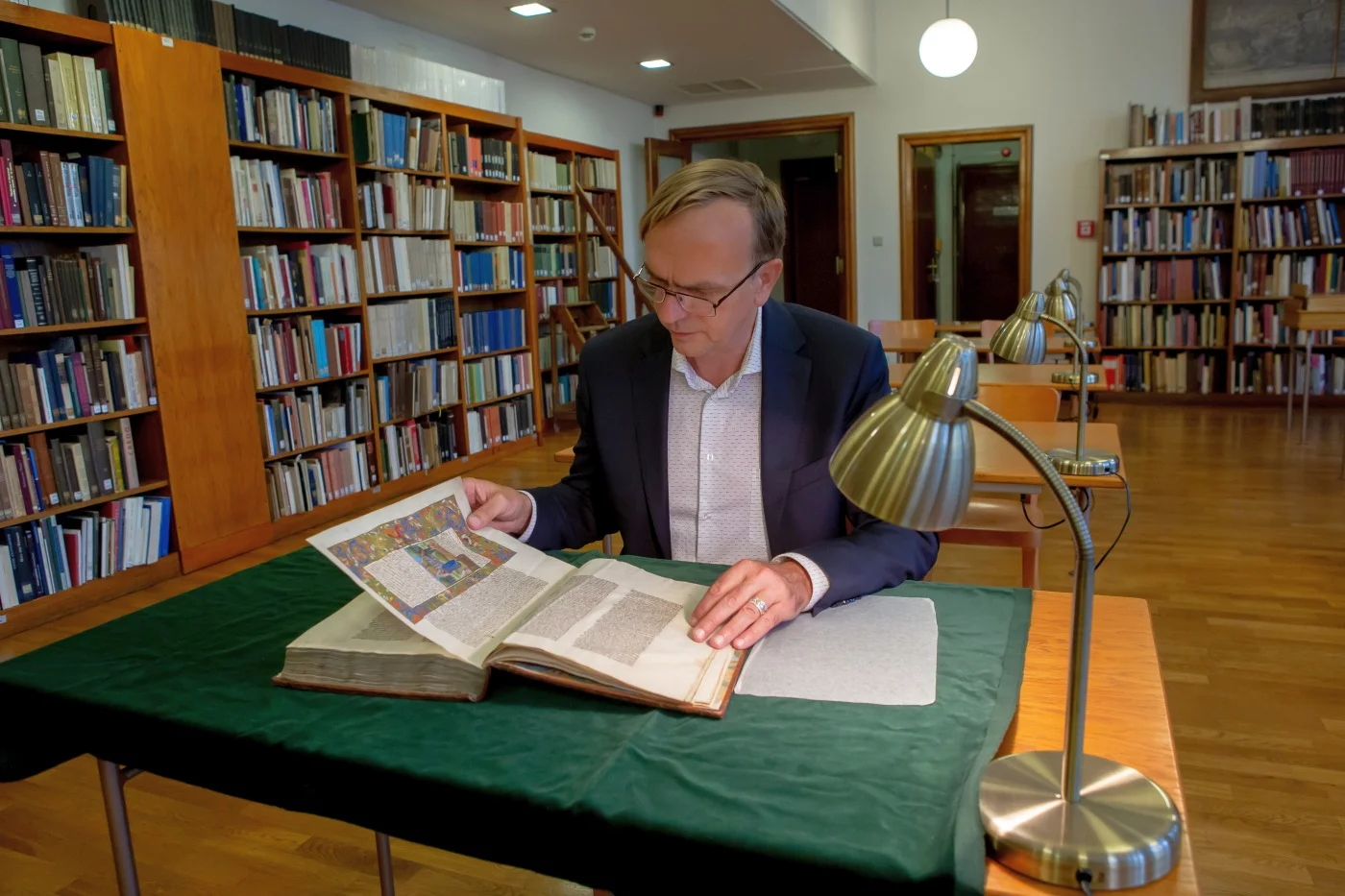 Piotr Tylus Uniwersytet Jagieloński Piotr Tylus autor i kierownik siedmiu projektów badawczych, w tym jednego, bardzo dużego projektu międzynarodowego.
